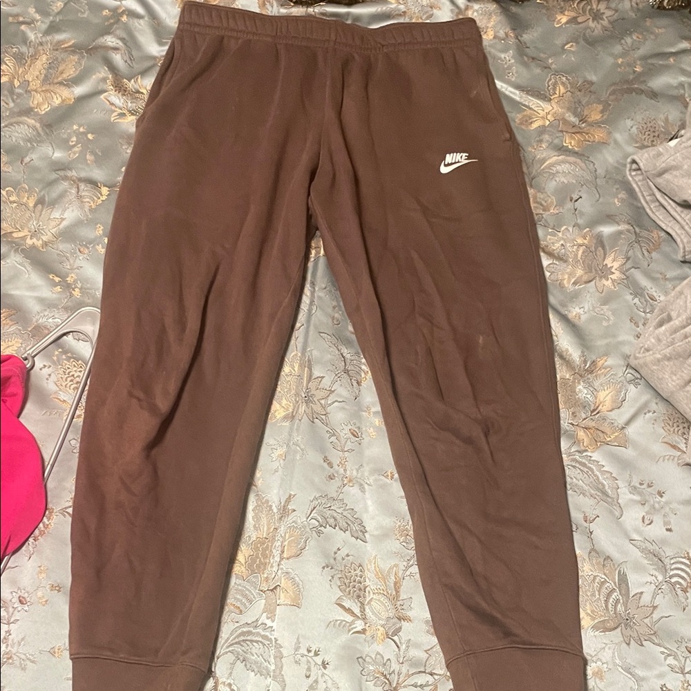 Nike Men’s Chocolate Joggers
